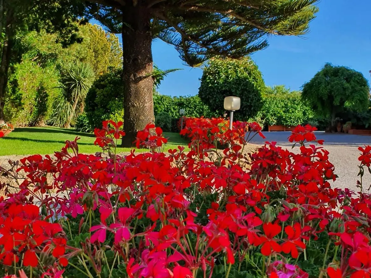 Gasthuis Arenosu Comfort Country Resort Fertilia